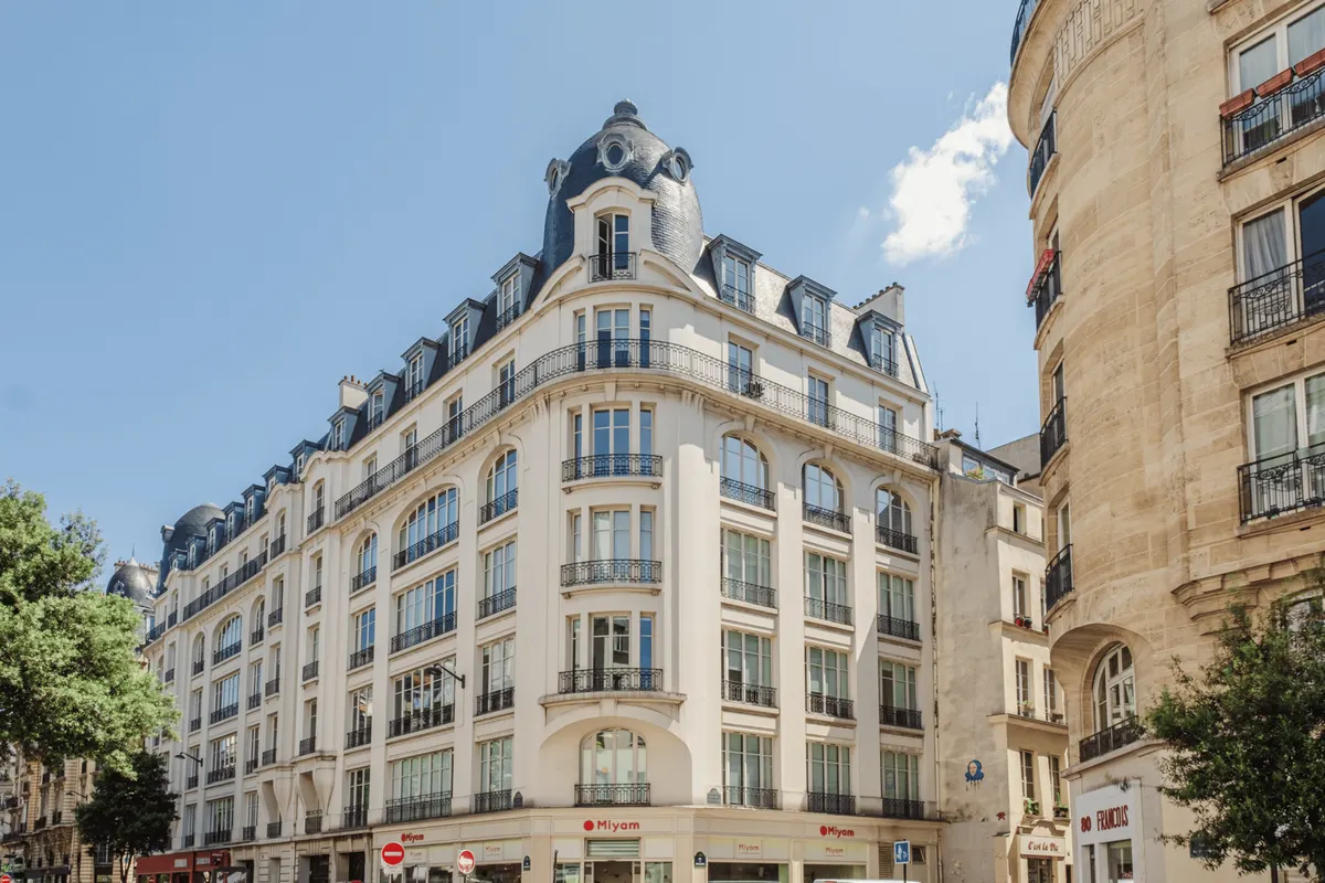 LNB 82 Beaubourg